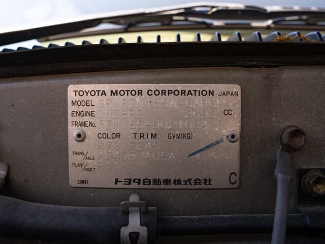 1998 Toyota Hilux Surf JDM car for sale — photo 12 of 15