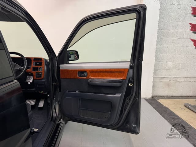 2001 Honda Stepwagon JDM car for sale — photo 21 of 25
