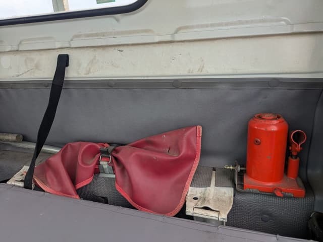 2006 Isuzu Elf JDM car for sale — photo 21 of 25