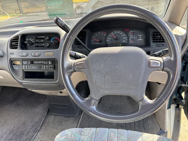 1996 Mitsubishi Delica JDM car for sale — photo 20 of 25