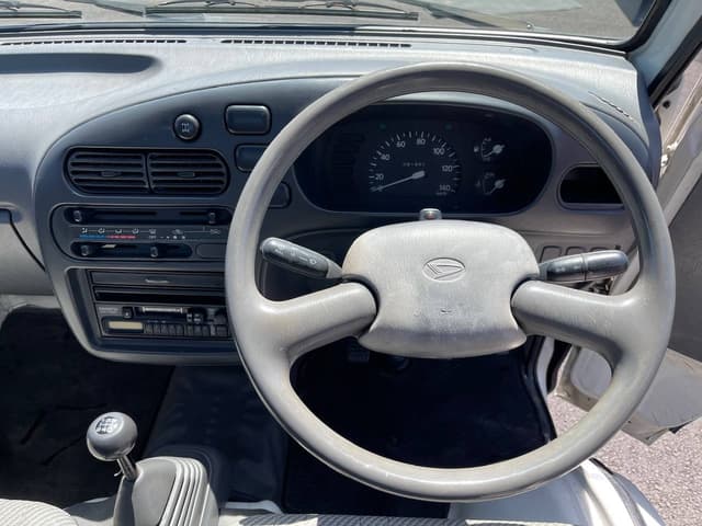 1996 Daihatsu Hijet JDM car for sale — photo 16 of 25