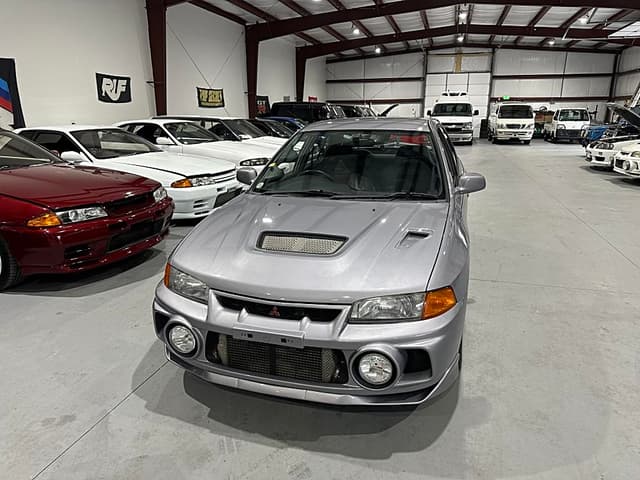 1996 Mitsubishi Lancer Evolution JDM car for sale — photo 2 of 10