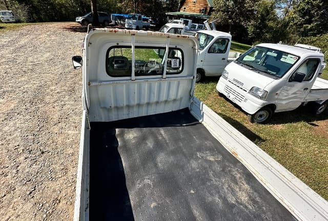 1999 Daihatsu Hijet JDM car for sale — photo 11 of 18