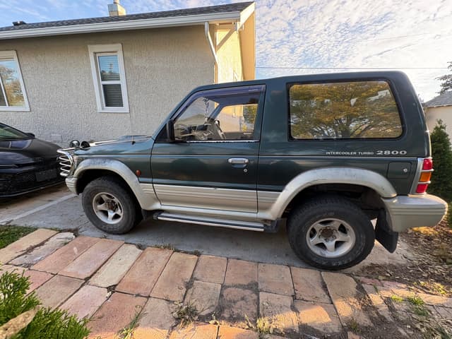 1994 Mitsubishi Pajero JDM car for sale — photo 6 of 10