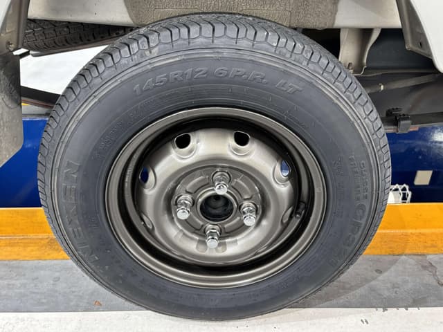 2001 Suzuki Carry JDM car for sale — photo 16 of 25