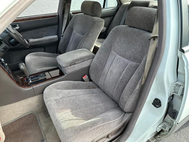 1996 Nissan Cima JDM car for sale — photo 13 of 25