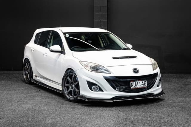2010 Mazda Axela JDM car for sale — photo 11 of 19