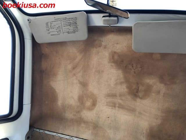 1992 Daihatsu Hijet JDM car for sale — photo 11 of 22