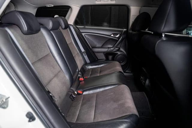 2010 Honda Accord JDM car for sale — photo 16 of 19