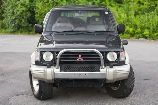 1993 Mitsubishi Pajero JDM car for sale — photo 14 of 25
