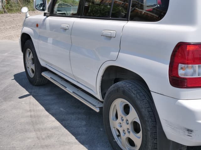 2001 Mitsubishi Pajero JDM car for sale — photo 16 of 25