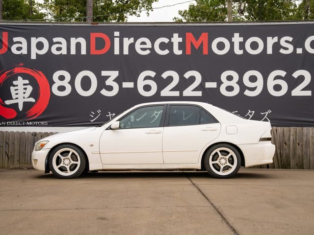 1999 Toyota Altezza JDM car for sale — photo 8 of 17