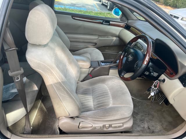 1998 Toyota Soarer JDM car for sale — photo 13 of 17
