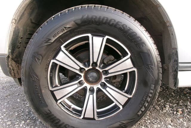 2008 Mitsubishi Pajero JDM car for sale — photo 9 of 25