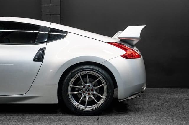 2009 Nissan Fairlady Z JDM car for sale — photo 9 of 20
