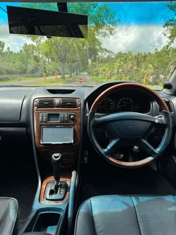 1997 Mitsubishi Legnum JDM car for sale — photo 18 of 23