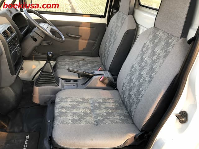 1995 Mitsubishi Minicab JDM car for sale — photo 10 of 23
