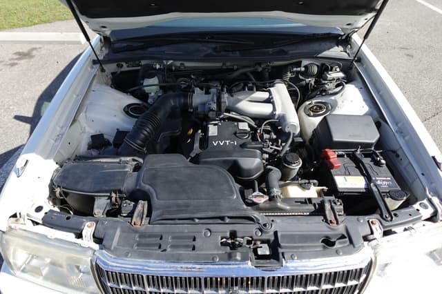 1998 Toyota Crown JDM car for sale — photo 12 of 21