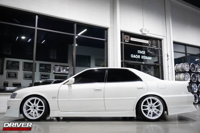 2001 Toyota Chaser JDM car for sale — photo 7 of 25