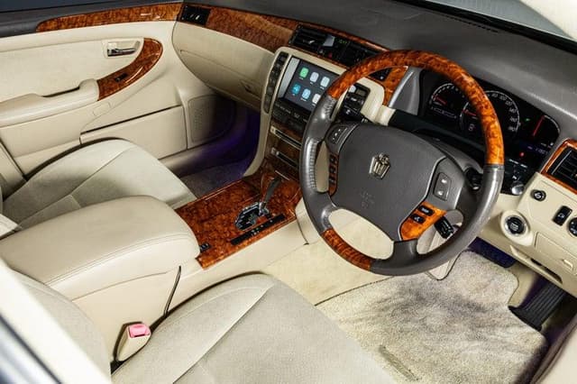 2007 Toyota Crown JDM car for sale — photo 15 of 20