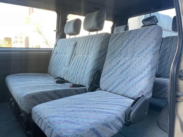 1991 Mitsubishi Delica JDM car for sale — photo 21 of 25