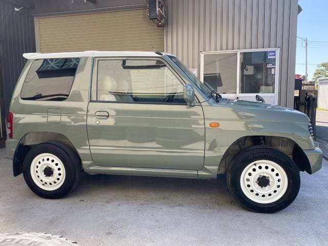 1998 Mitsubishi Pajero Mini JDM car for sale — photo 2 of 20