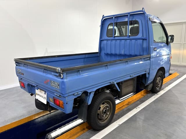 1996 Daihatsu Hijet JDM car for sale — photo 4 of 25