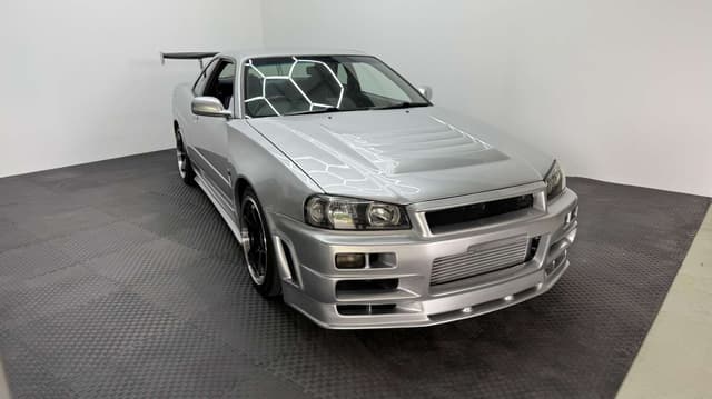 1998 Nissan Skyline JDM car for sale — photo 8 of 11