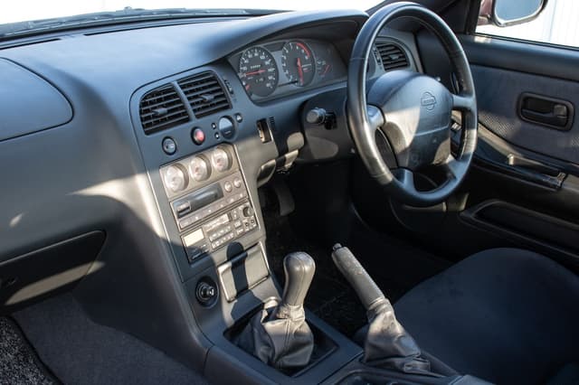 1995 Nissan Skyline JDM car for sale — photo 21 of 25