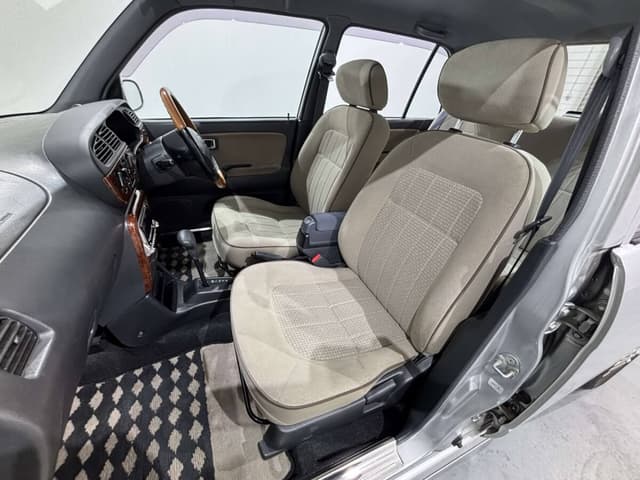2001 Daihatsu Mira JDM car for sale — photo 12 of 25