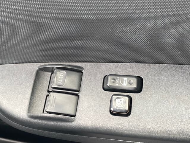 2006 Toyota HiAce JDM car for sale — photo 17 of 17