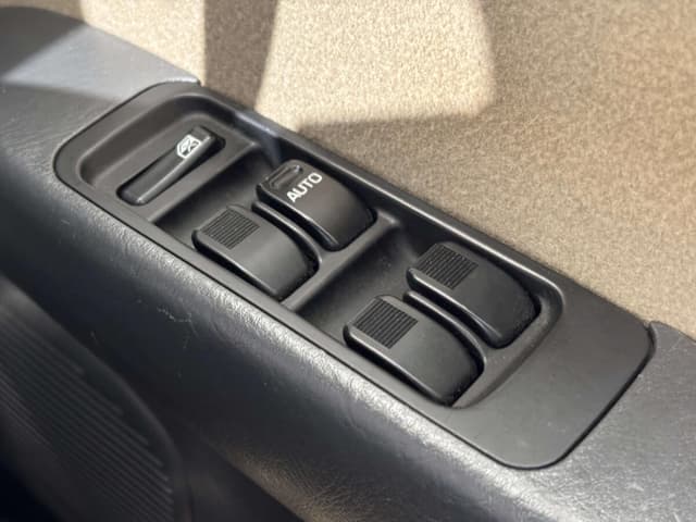 2001 Daihatsu Mira JDM car for sale — photo 17 of 25