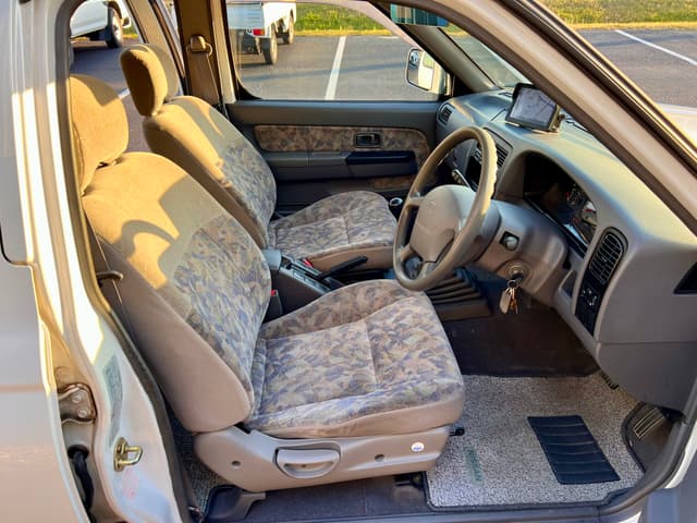 1998 Nissan Datsun JDM car for sale — photo 17 of 20