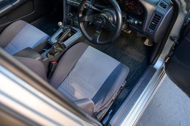 1998 Nissan Skyline JDM car for sale — photo 21 of 23