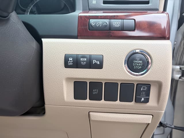 2010 Toyota Alphard JDM car for sale — photo 14 of 18