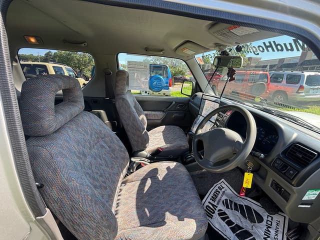 2001 Suzuki Jimny JDM car for sale — photo 2 of 8