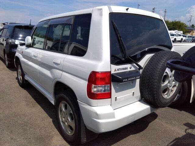 1999 Mitsubishi Pajero JDM car for sale — photo 2 of 8