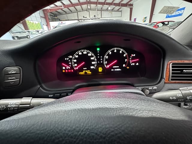 2000 Toyota Celsior JDM car for sale — photo 12 of 25