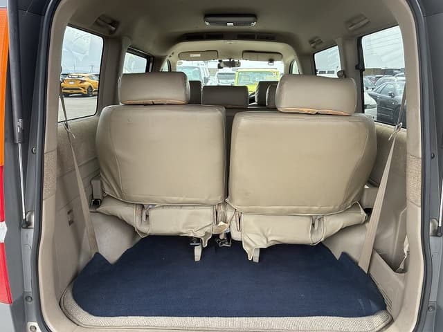2001 Honda Stepwagon JDM car for sale — photo 6 of 7