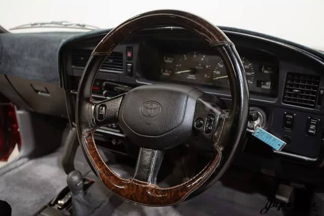 1994 Toyota Hilux Surf JDM car for sale — photo 12 of 25