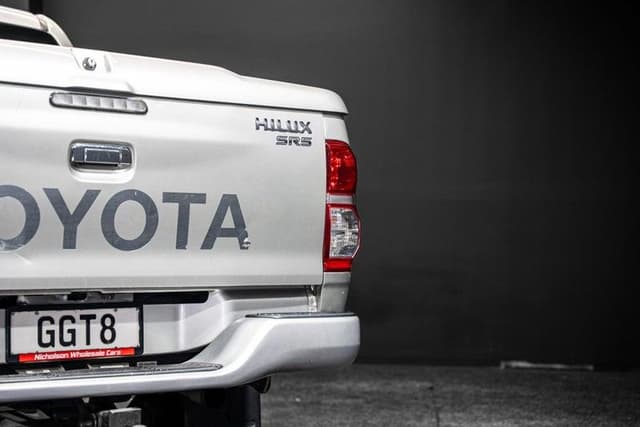 2012 Toyota Hilux JDM car for sale — photo 2 of 13