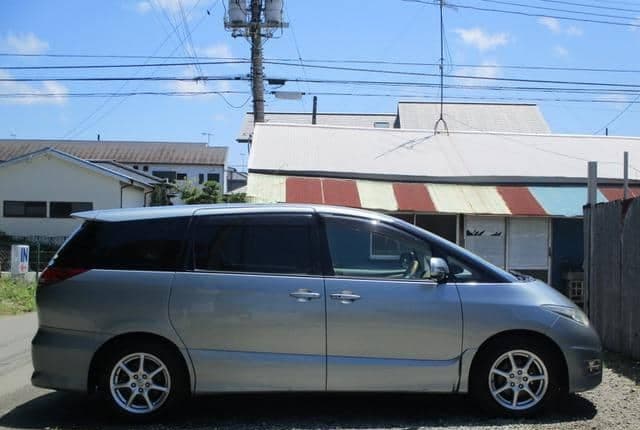 2007 Toyota Estima JDM car for sale — photo 5 of 25