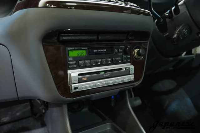 1998 Toyota Estima JDM car for sale — photo 11 of 25