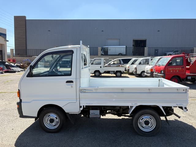 1997 Mitsubishi Minicab JDM car for sale — photo 4 of 25