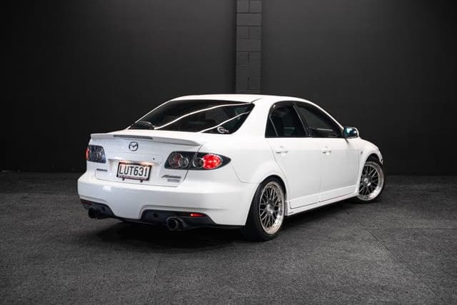 2006 Mazda Atenza JDM car for sale — photo 12 of 19