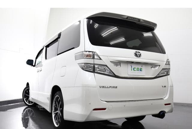 2010 Toyota Vellfire JDM car for sale — photo 12 of 25
