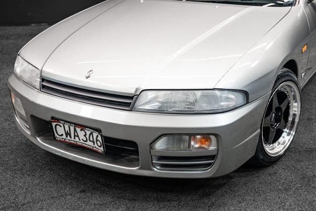 1996 Nissan Skyline JDM car for sale — photo 2 of 16