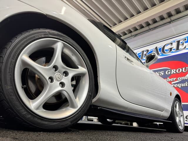 2002 Mazda Roadster (Eunos Roadster / MX-5) JDM car for sale — photo 22 of 25