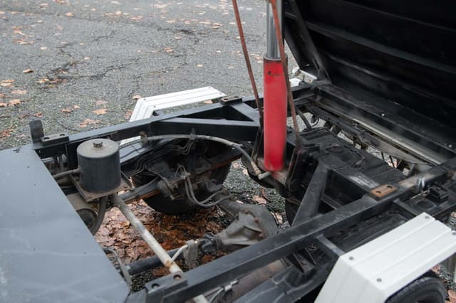 1999 Mitsubishi Minicab JDM car for sale — photo 13 of 18