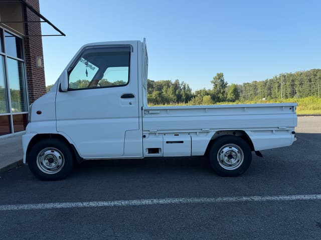 1999 Mitsubishi Minicab JDM car for sale — photo 3 of 12